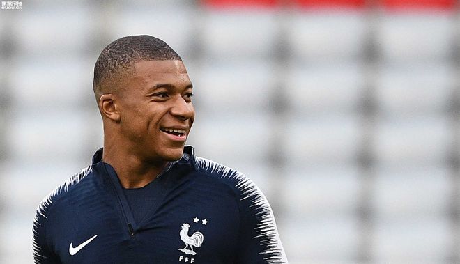 拜仁慕尼黑乌姆蒂蒂伤情公布的简单介绍