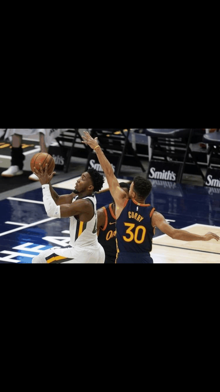 AYX体育赛事-米切尔砍下生涯新高得分，爵士取得胜利