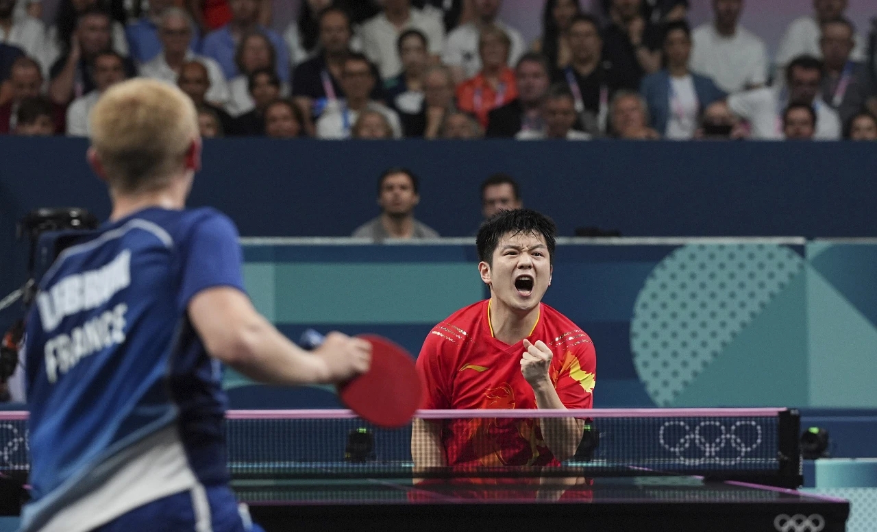 爱游戏APP-英格兰队完胜法国队，樊振东刷新纪录