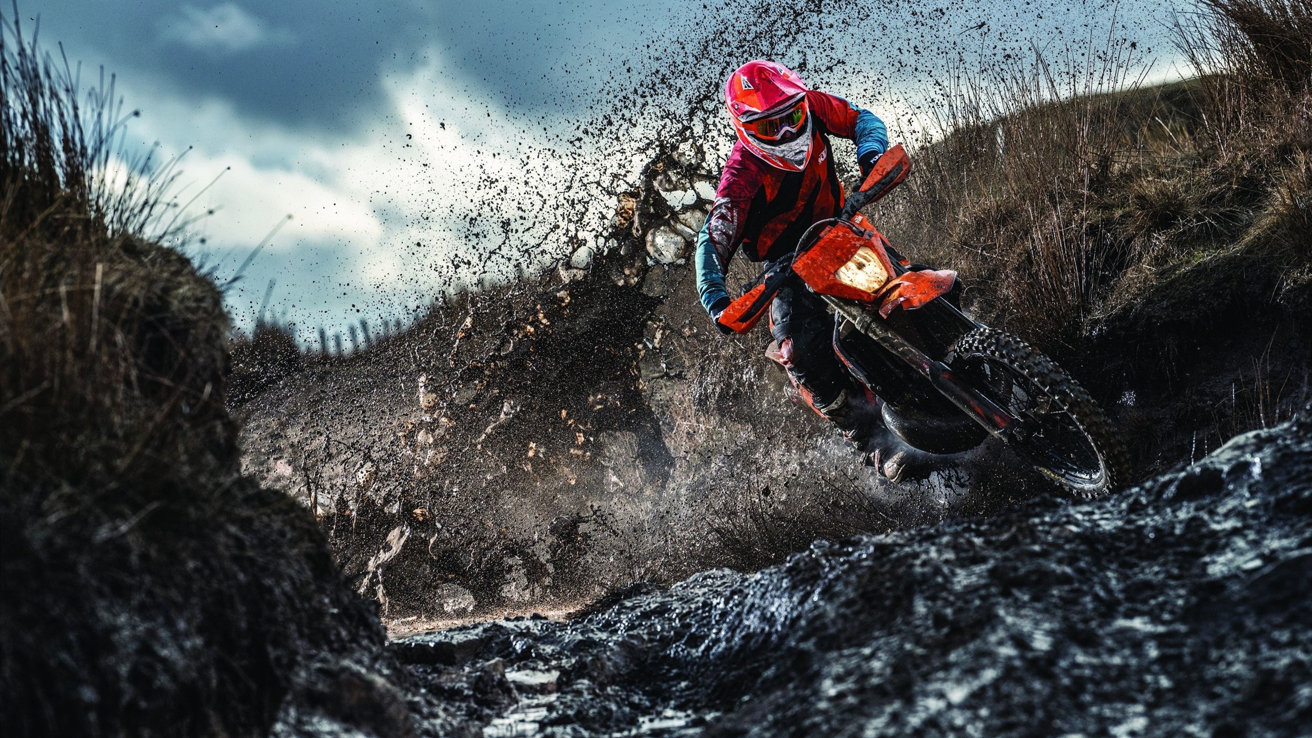 巴雷拉一锤定音,澳大利亚力克乌拉圭锁定关键胜利