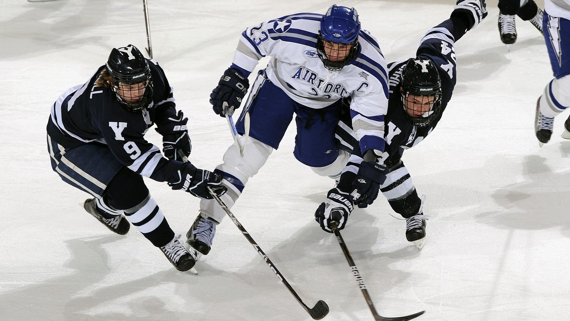 从墨尔本到马贝拉，辛纳如何用戴维斯杯的烈焰，重燃网球世界的集体心跳